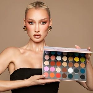 Morphe X Meredith Duxbury 35-Pan Artistry Palette